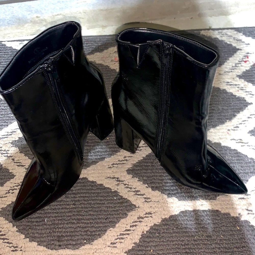 Size 9 Black Heeled Booties